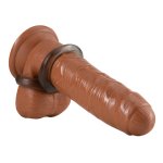 Stay Hard Cock Ring + Ball Strap w akcji – ilustracja działania produktu na modelu pokazuje, jak pie